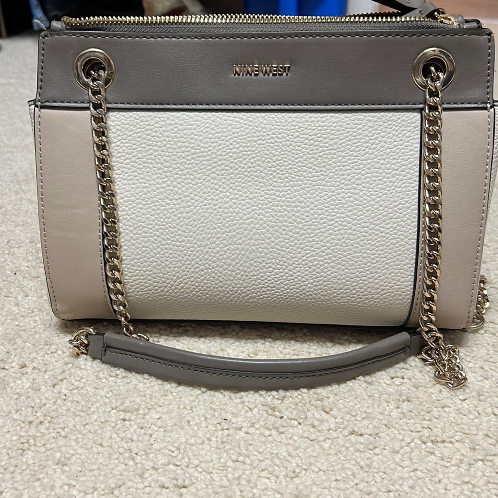 Ladies Nine West Purse